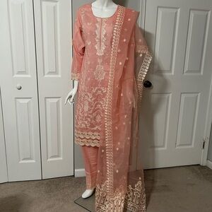 Elegant Pink Embroidered elegant dress